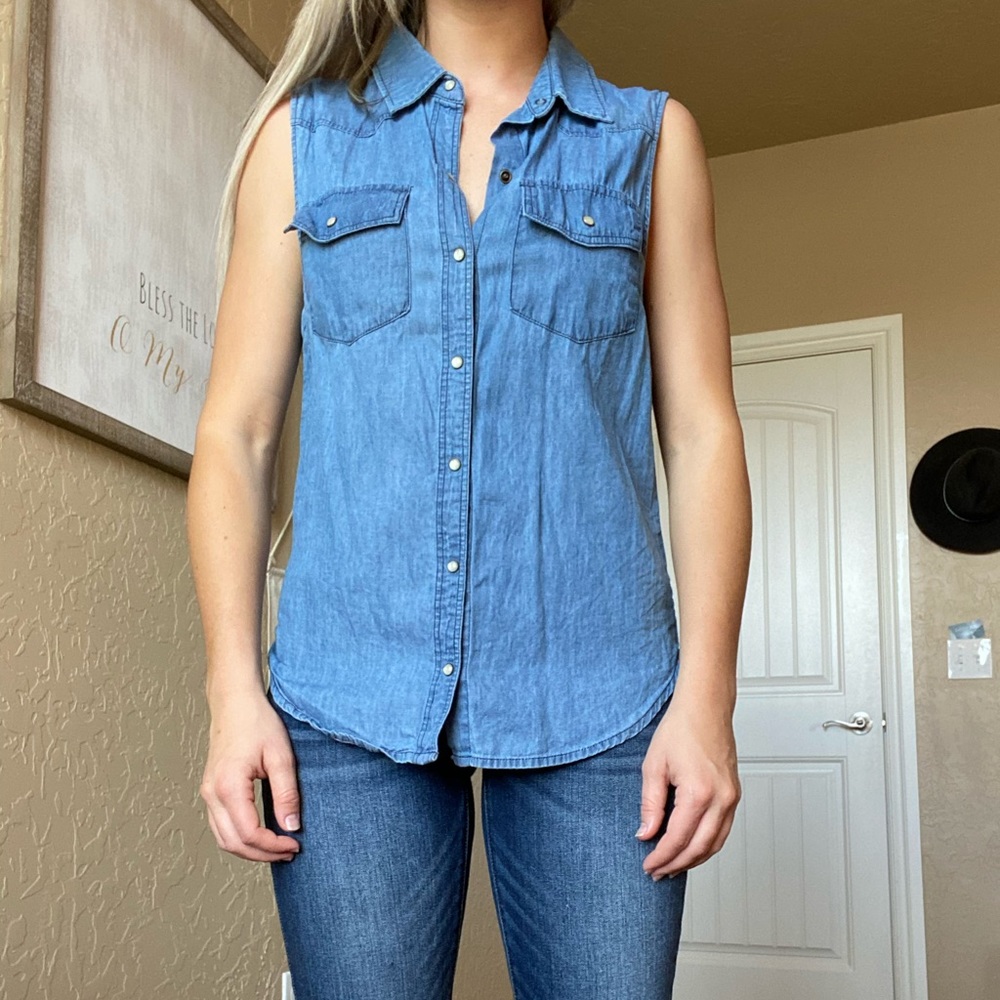 Sleeveless Denim Shirt